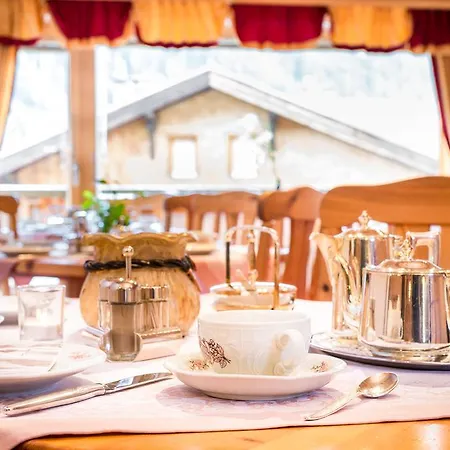 Bed and Breakfast Garni Ernst Falch